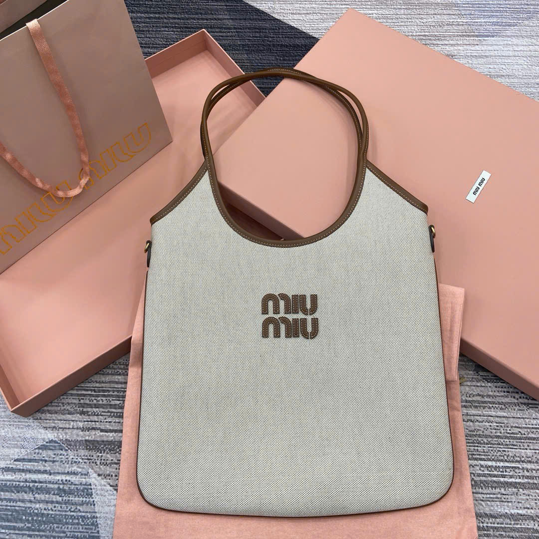 Túi Xách Tote Miu Miu IVY Denim 5BG231 Màu Trắng Siêu Cấp Size 40cm
